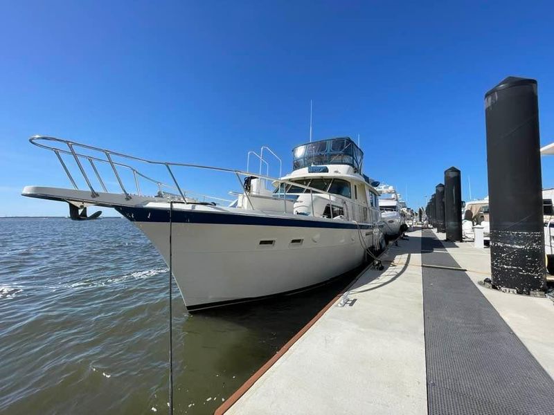 1985 Hatteras 53 Extended Deck