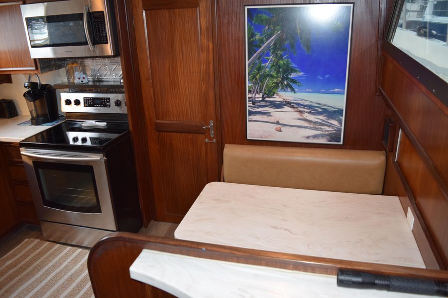 1985 Hatteras 53 Extended Deck