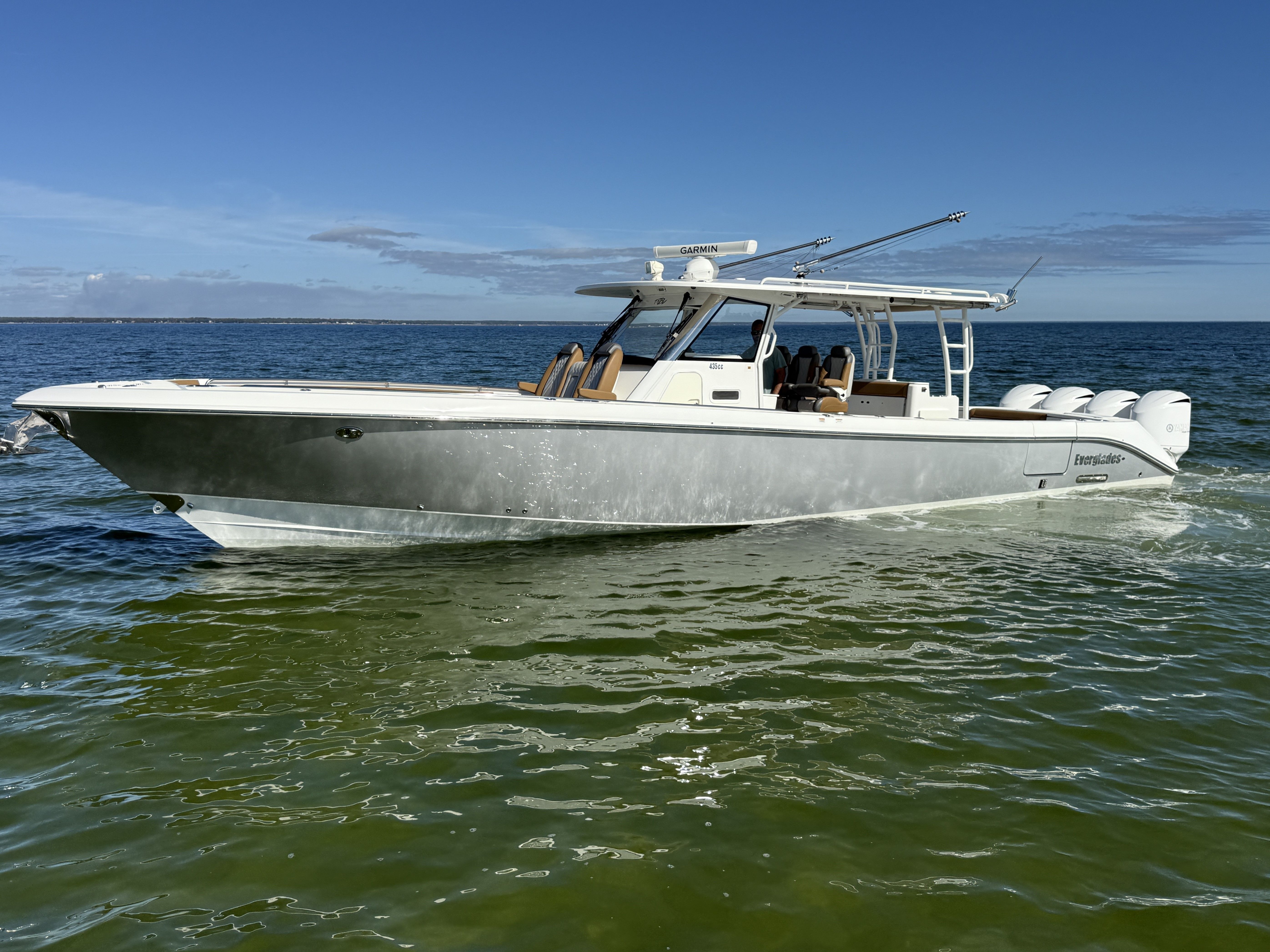Everglades 435 Center Console