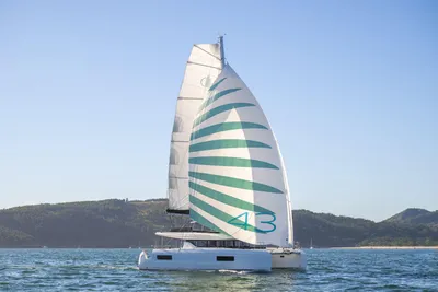 2025 Lagoon 43