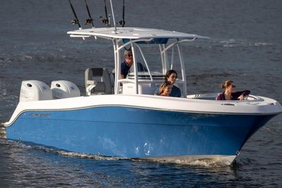 2024 Aquasport 2500 Center Console