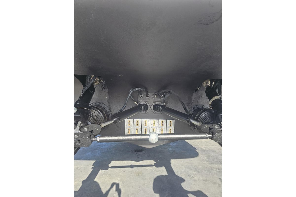 2005 Leopard 88 
