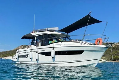 2022 Jeanneau Merry Fisher 895