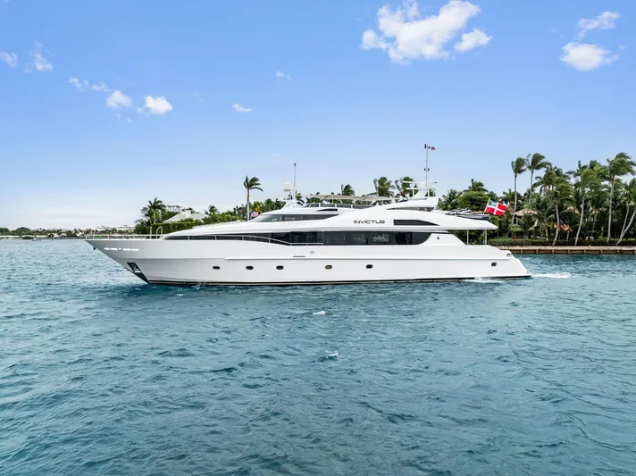 Invictus Yacht Photos Pics 