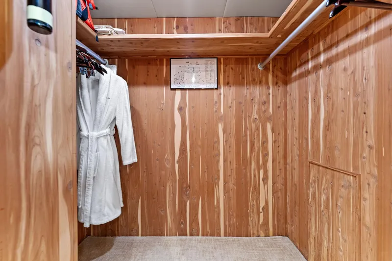 Invictus Yacht Photos Pics 