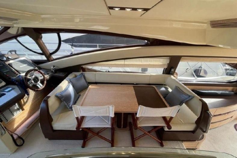 2011 Azimut 53 