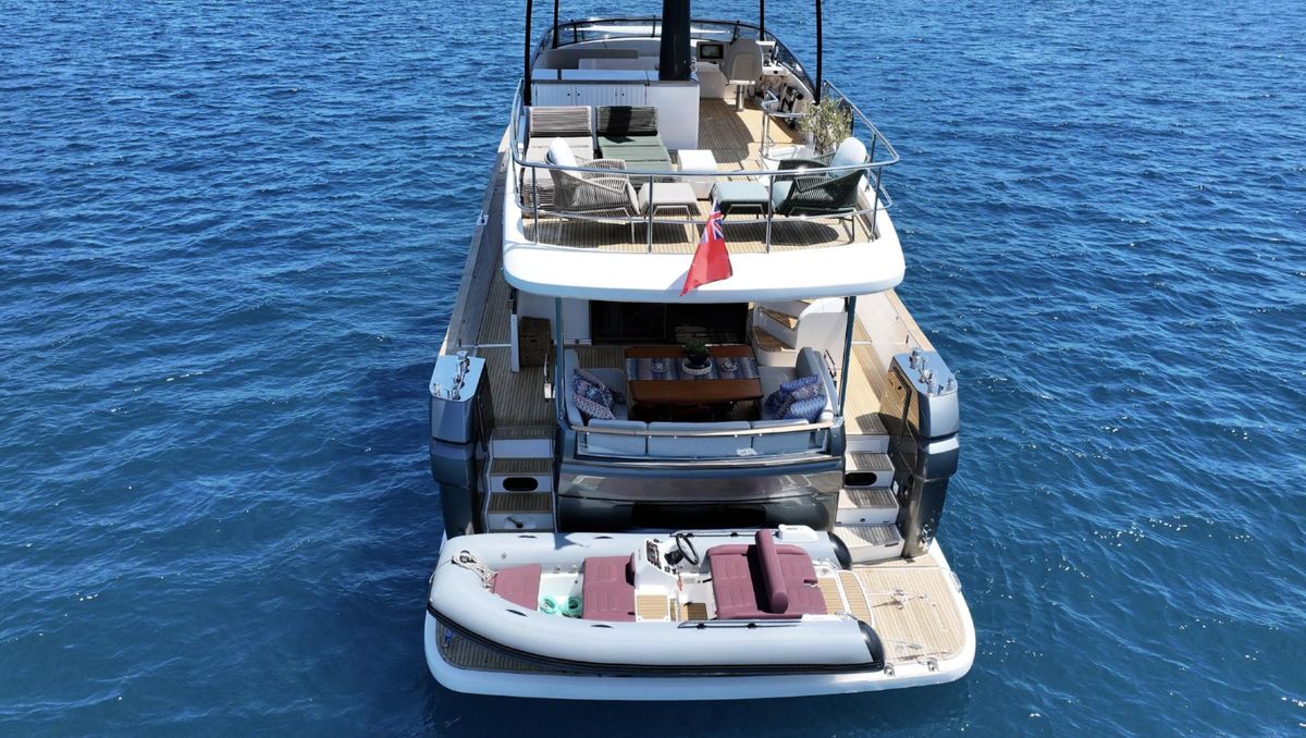 2025 Azimut 66 