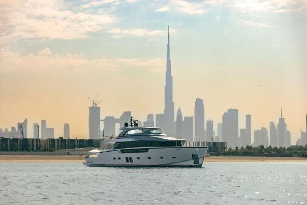2022 Sanlorenzo 87 