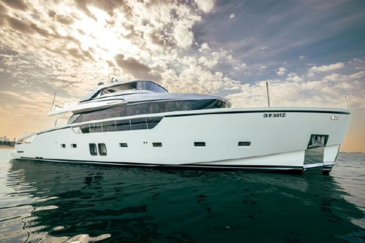2022 Sanlorenzo 87 