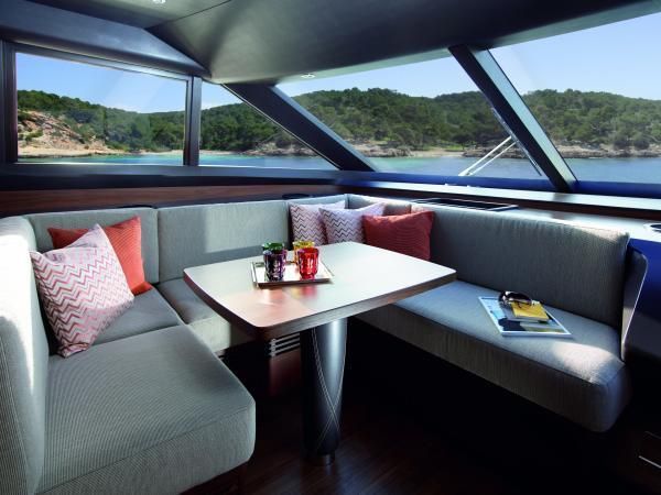 2014 Princess 83 