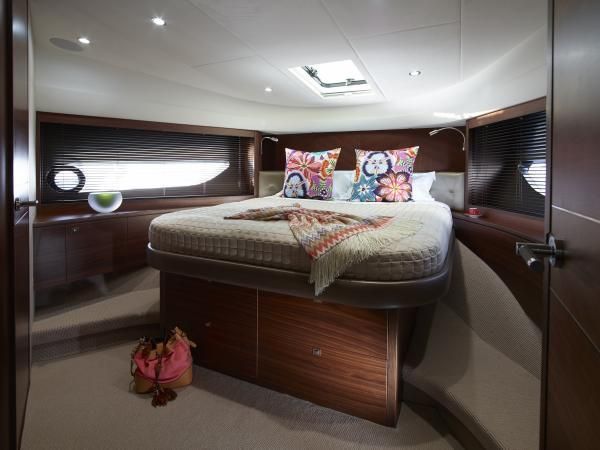 2014 Princess 83 