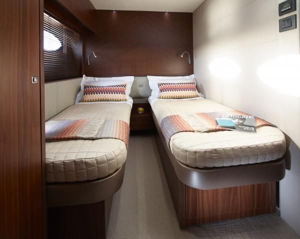2014 Princess 83 