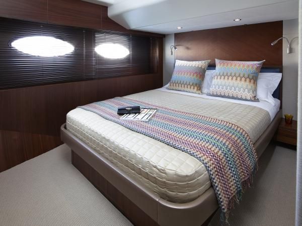 2014 Princess 83 
