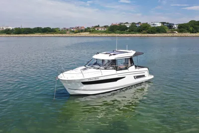 2020 Jeanneau Merry Fisher 895 Offshore
