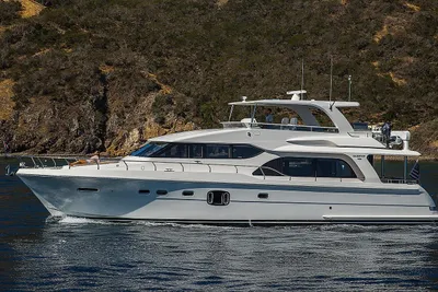 Hampton 650 Pilothouse