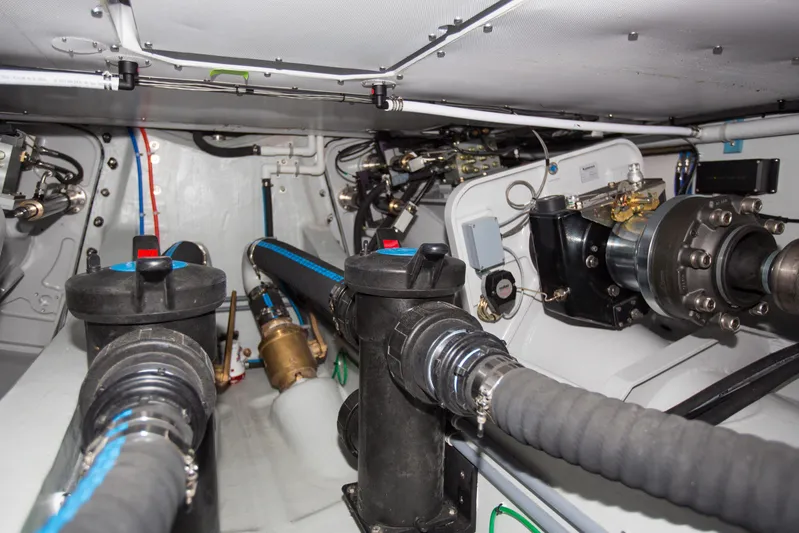 Lu Ella B Yacht Photos Pics intakes detail