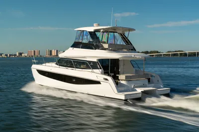 Aquila 42 Yacht