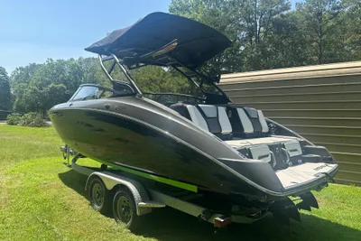 Yamaha Boats 255XD