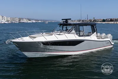 Boston Whaler 405 Conquest