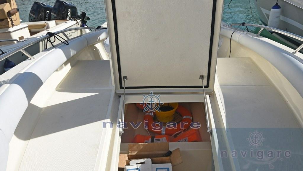 Outboard center console boat - T250 VM - Tuccoli - Technology Boats -  twin-engine / planing hull / fishing