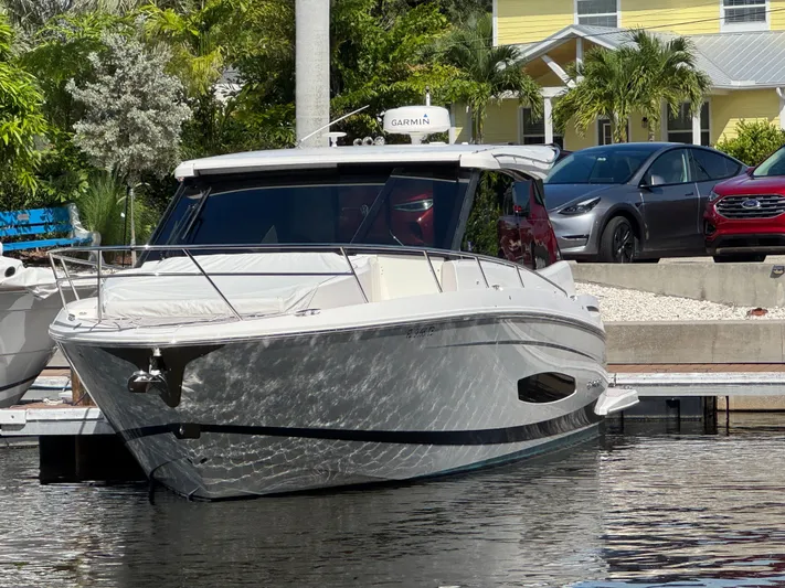  Yacht Photos Pics 2021 REGAL 36 XO - Image 3