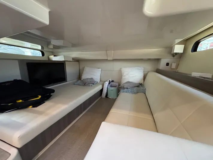  Yacht Photos Pics 2021 REGAL 36 XO - Image 28