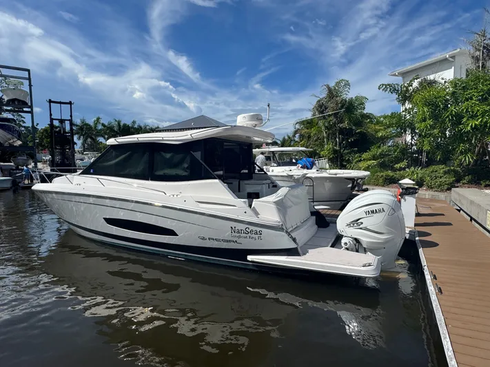  Yacht Photos Pics 2021 REGAL 36 XO - Image 5