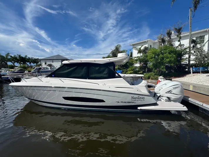  Yacht Photos Pics 2021 REGAL 36 XO - Image 2