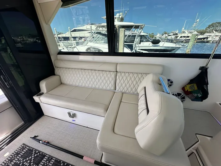  Yacht Photos Pics 2021 REGAL 36 XO - Image 13