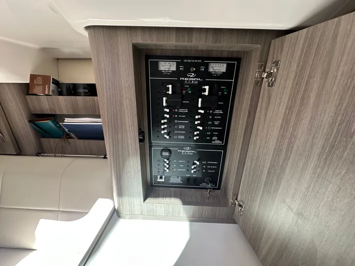  Yacht Photos Pics 2021 REGAL 36 XO - Image 30