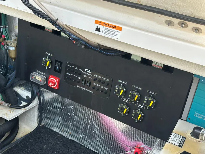  Yacht Photos Pics 2021 REGAL 36 XO - Image 31