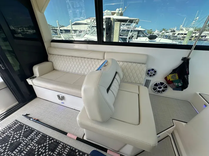  Yacht Photos Pics 2021 REGAL 36 XO - Image 12