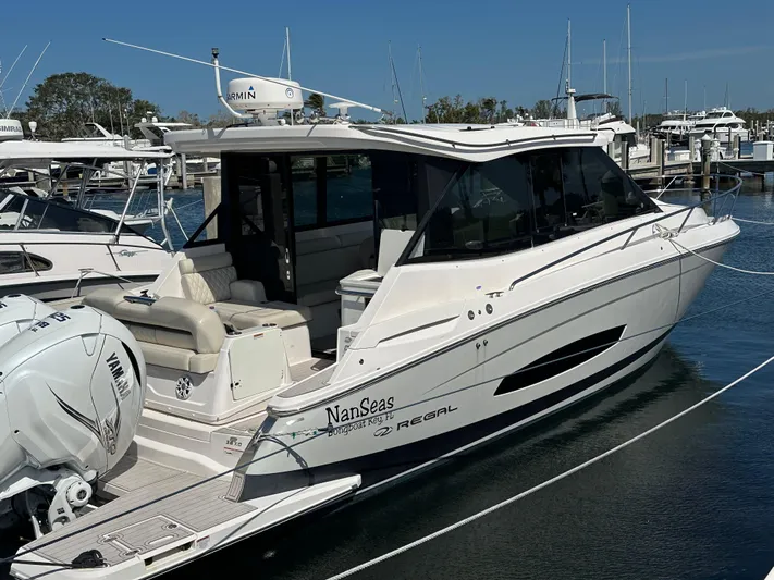  Yacht Photos Pics 2021 REGAL 36 XO - Image 6