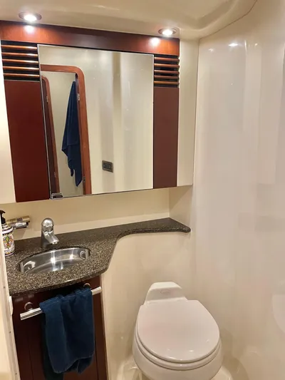 Covetime II Yacht Photos Pics Luxurious bathroom on a 2006 Sea Ray 44 Sedan Bridge yacht.