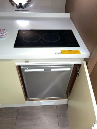  Yacht Photos Pics 2018 Beneteau Gran Turismo 40 - Image 21