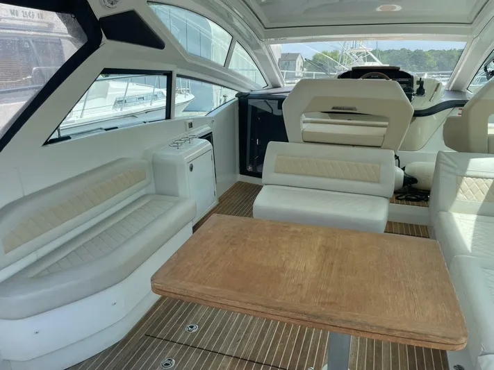  Yacht Photos Pics 2018 Beneteau Gran Turismo 40 - Image 12