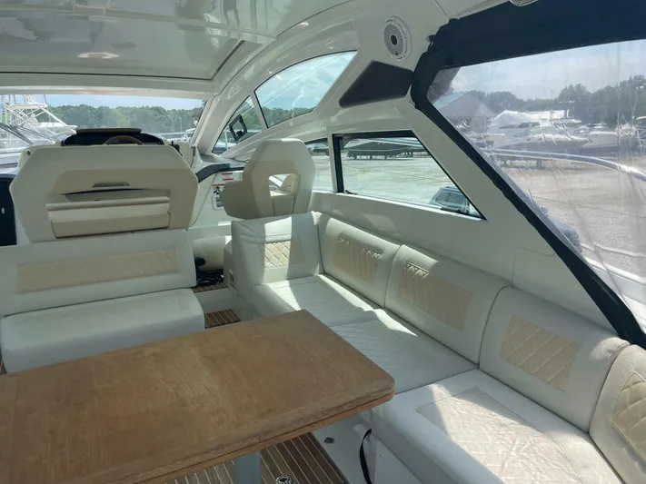  Yacht Photos Pics 2018 Beneteau Gran Turismo 40 - Image 14