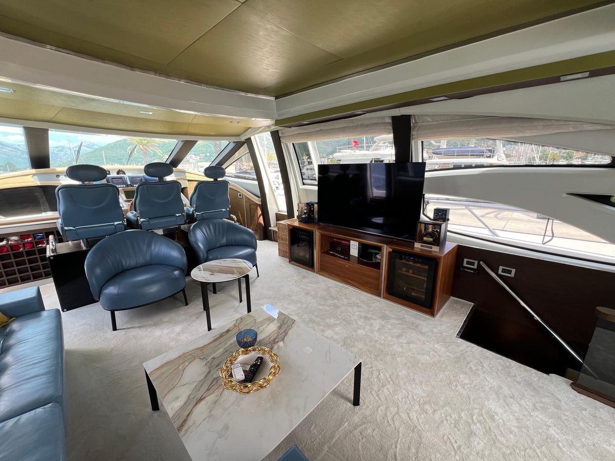 2006 Azimut 88 