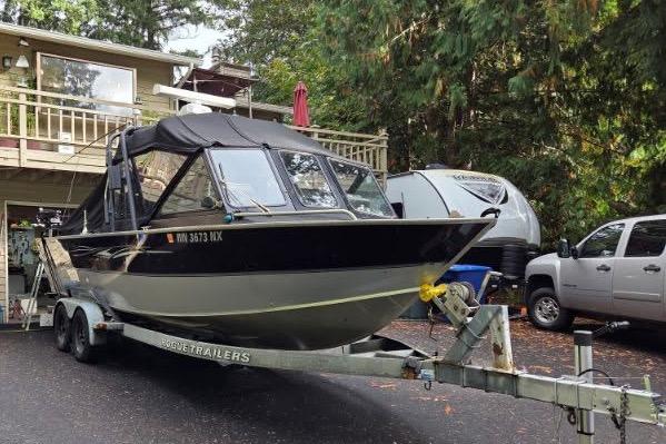 Alumaweld 22 Intruder and Chevy Silverado