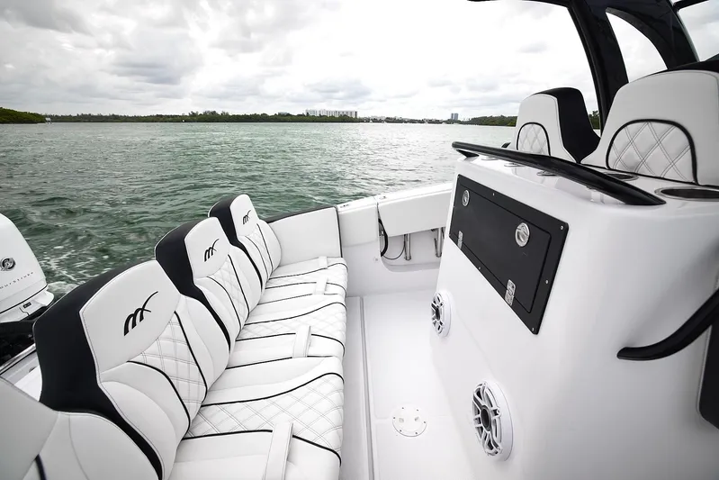  Yacht Photos Pics Manufacturer Provided Image