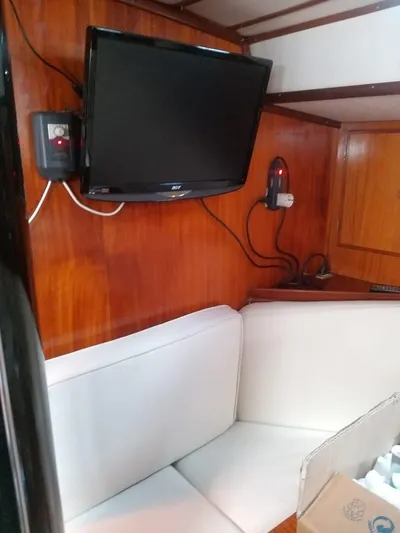  Yacht Photos Pics Beneteau Oceanis 423 clipper