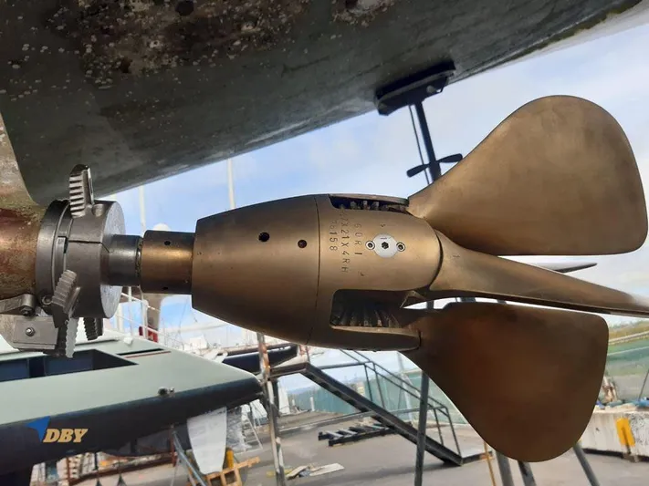 Sapphire II Yacht Photos Pics 