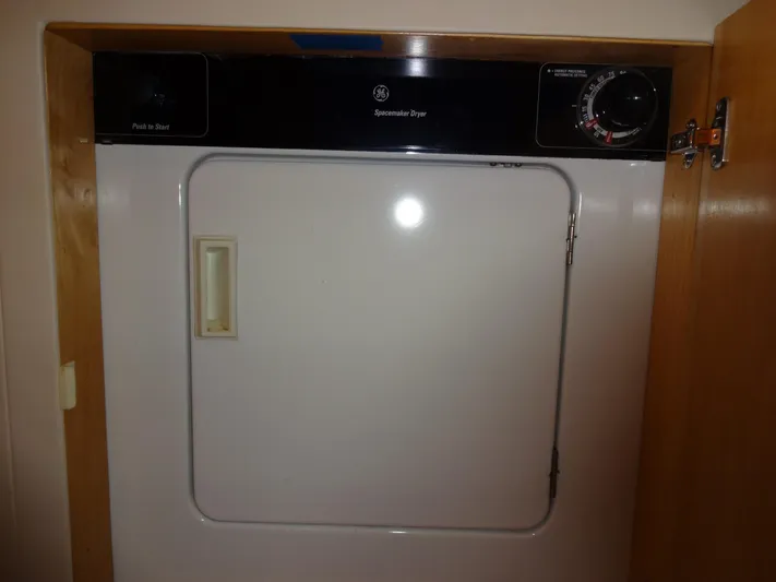 Gypsy Soul Yacht Photos Pics GE Spacemaker dryer in Navigator 53 Classic yacht, 1998 model.