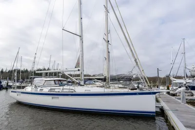 2019 Hallberg-Rassy 44