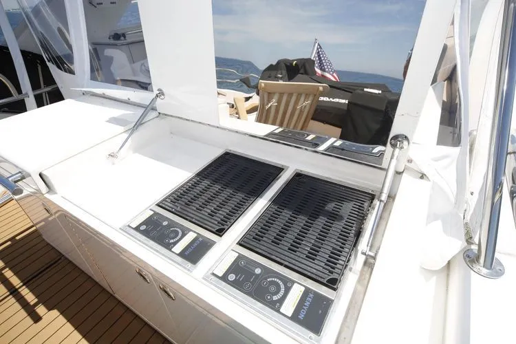 Southern Lady Yacht Photos Pics 2006 Horizon E73 - Image 12