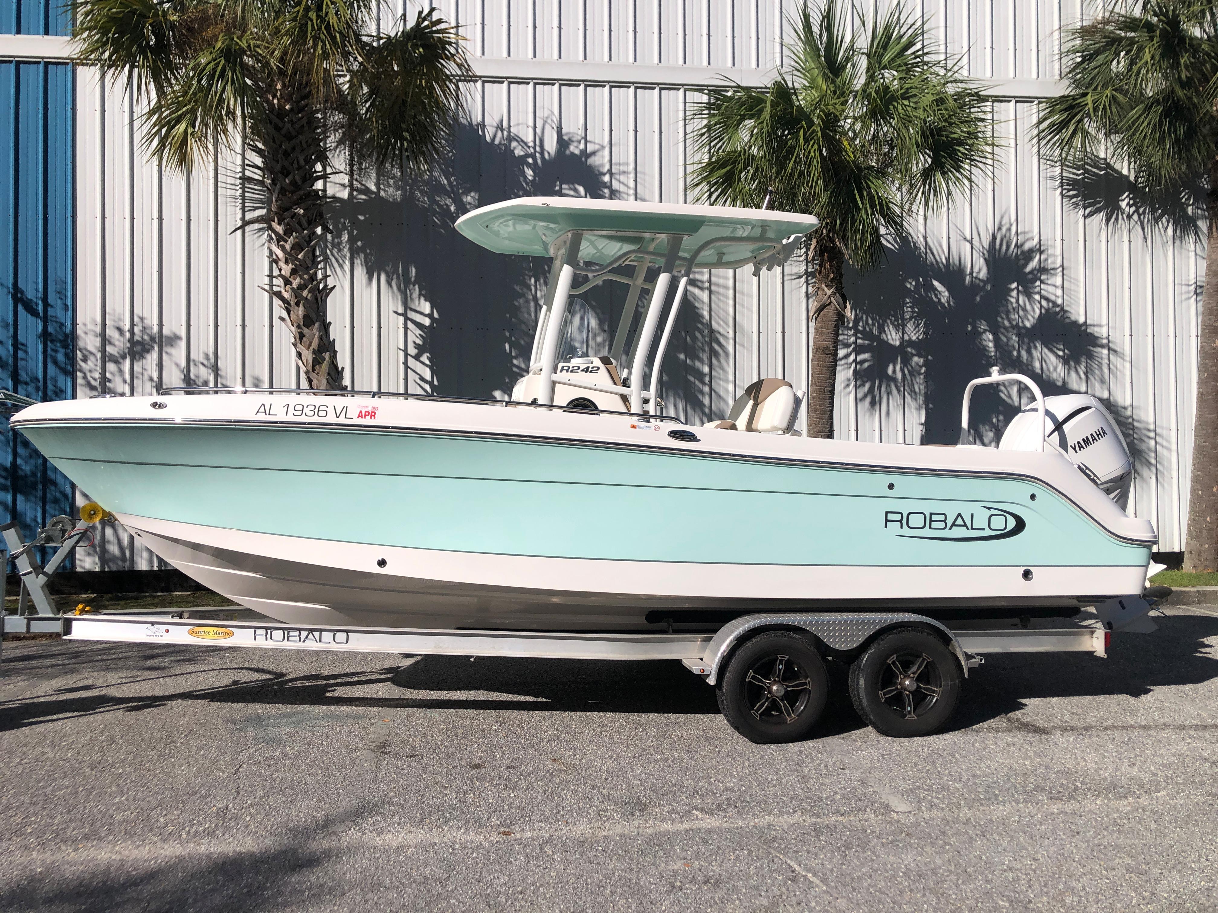 2022 Robalo R242 Center Console for sale - YachtWorld