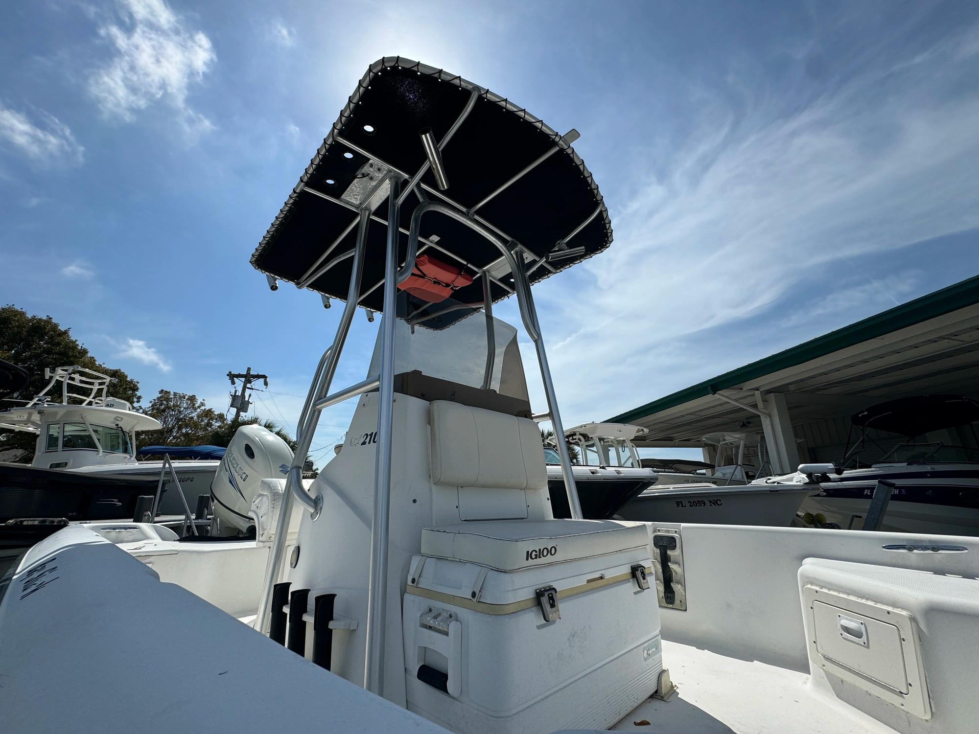 2000 Mako Bay Shark 2100 Center Console For Sale - YachtWorld