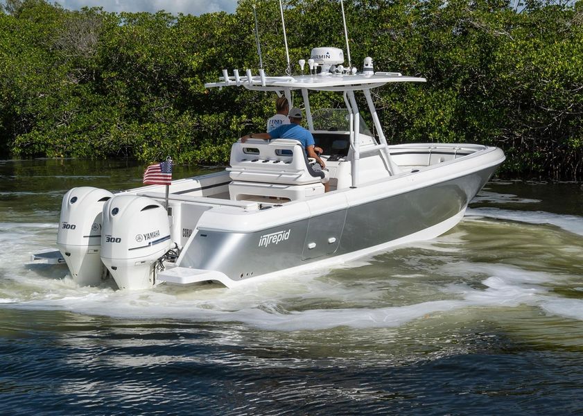 2015 Intrepid 327 Center Console