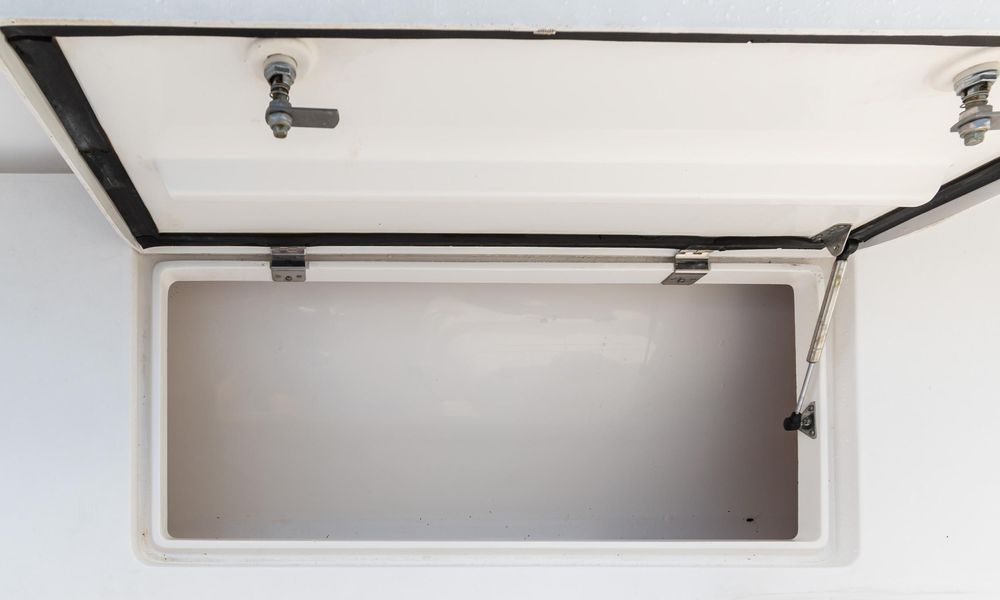 2015 Intrepid 327 Center Console