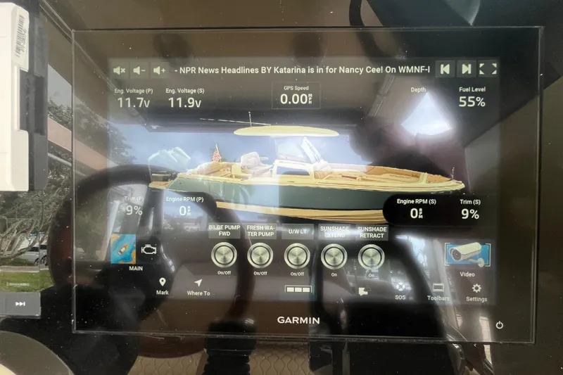  Yacht Photos Pics Garmin display showing 2025 Chris-Craft Catalina 28 boat controls and status indicators.